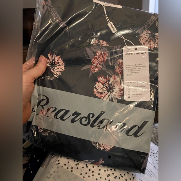 NWT 3 PK Bearsland Short Sleeve Maternity T-Shirt, Size Large: Variety - Picture 6 of 9